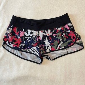 2.5” Lululemon shorts - size 10